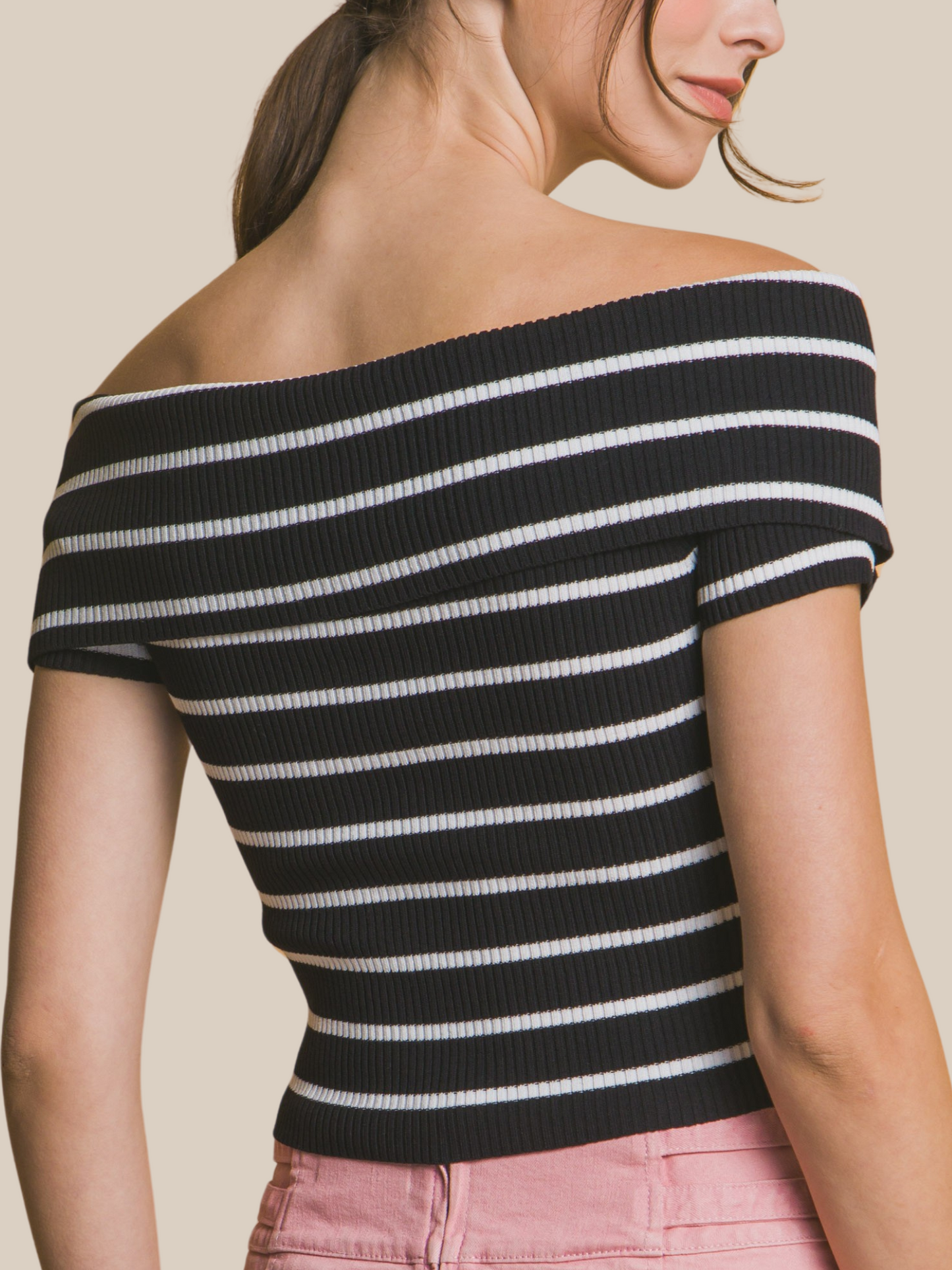 ALICIA BLACK STRIPED TOP