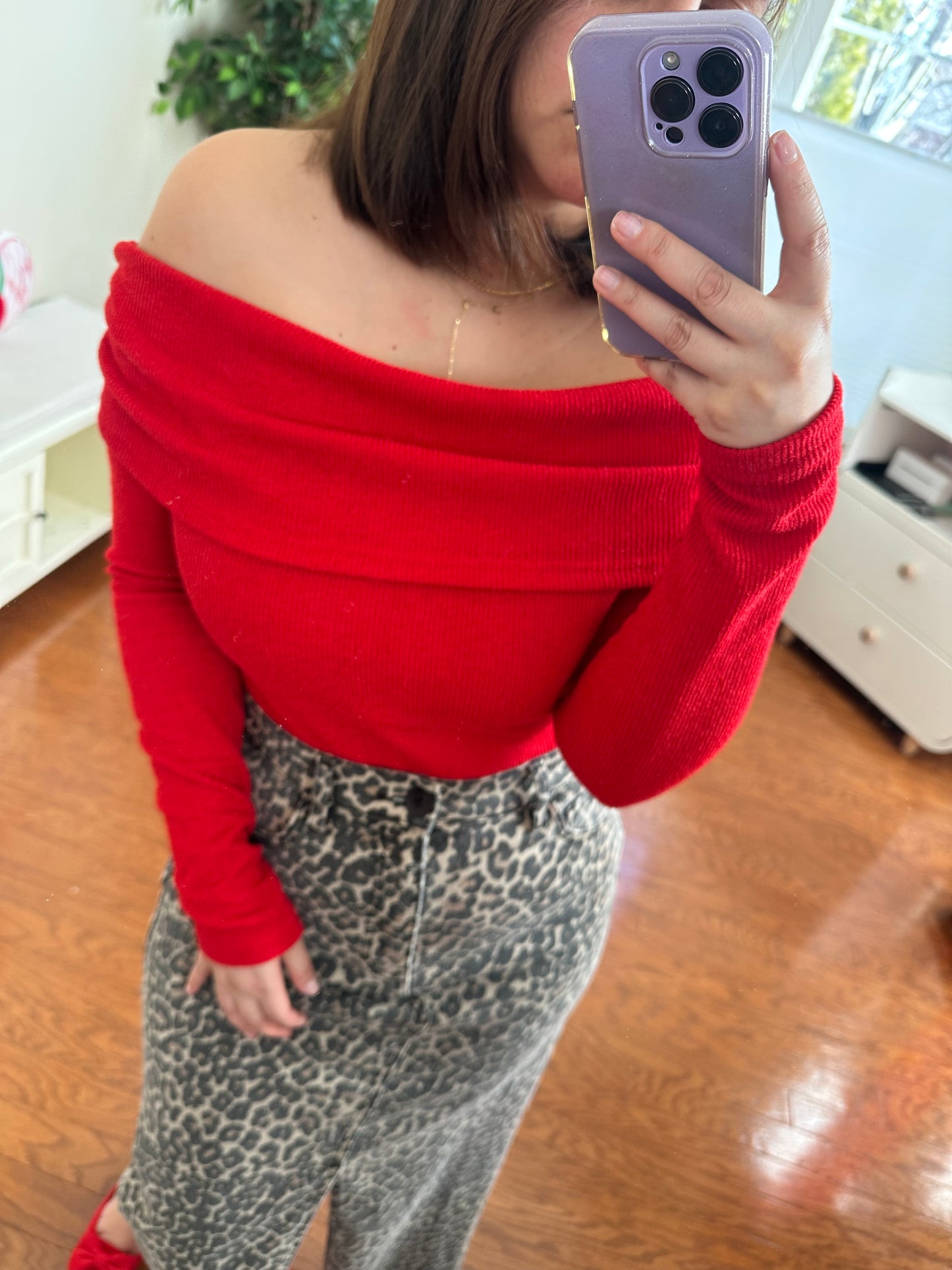 OFF SHOULDERS RED BODYSUIT